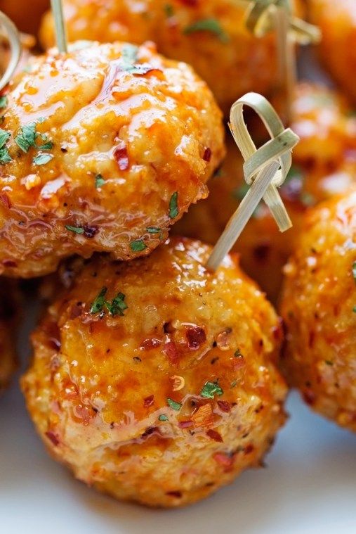 Super Bowl food recipes and easy Super Bowl recipes to make