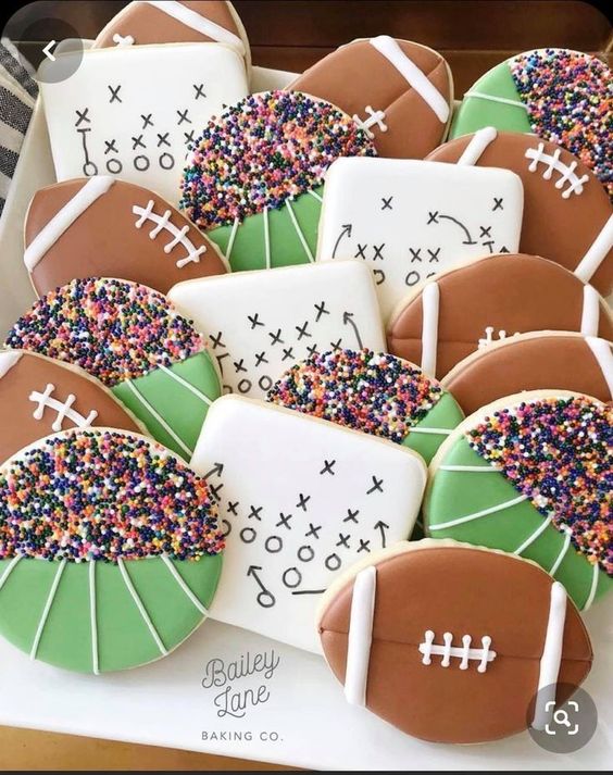 Super Bowl party decorations and Super Bowl party decor ideas