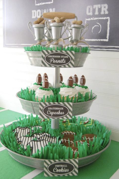 Super Bowl party decorations and Super Bowl party decor ideas