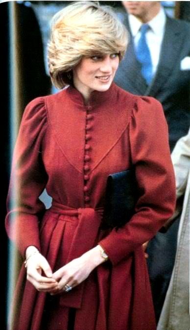 The best Princess Diana outfits, style, and fashion to copy