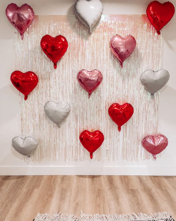 Valentine's Day decoration ideas and Valentine's decor ideas