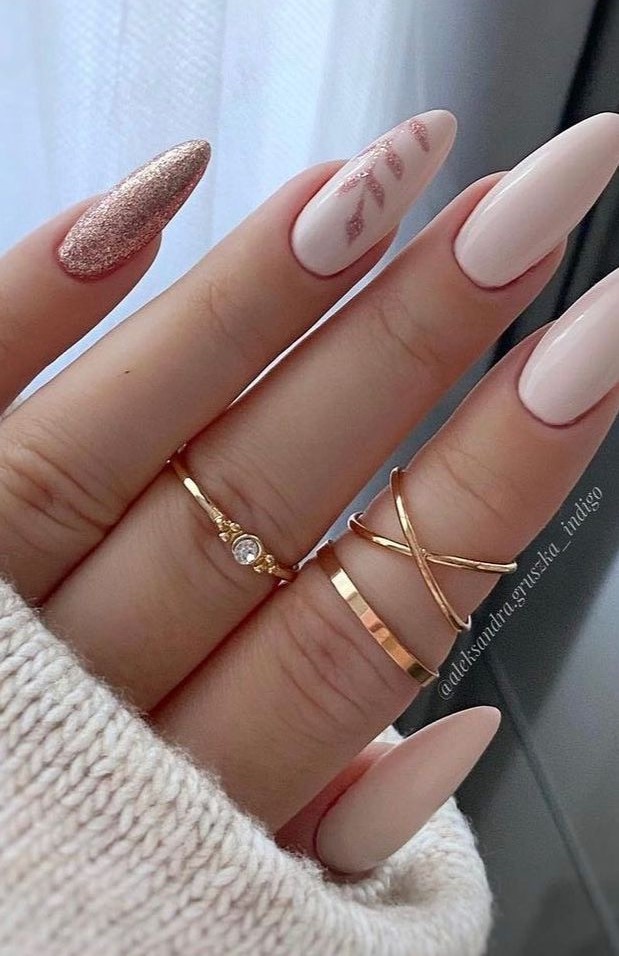 The best graduation nails and graduation nail designs