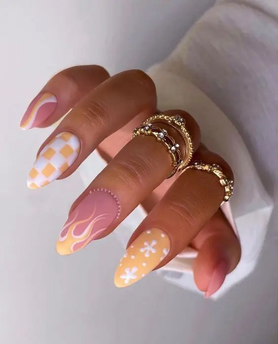 The best April nails and April nail designs for your spring nails