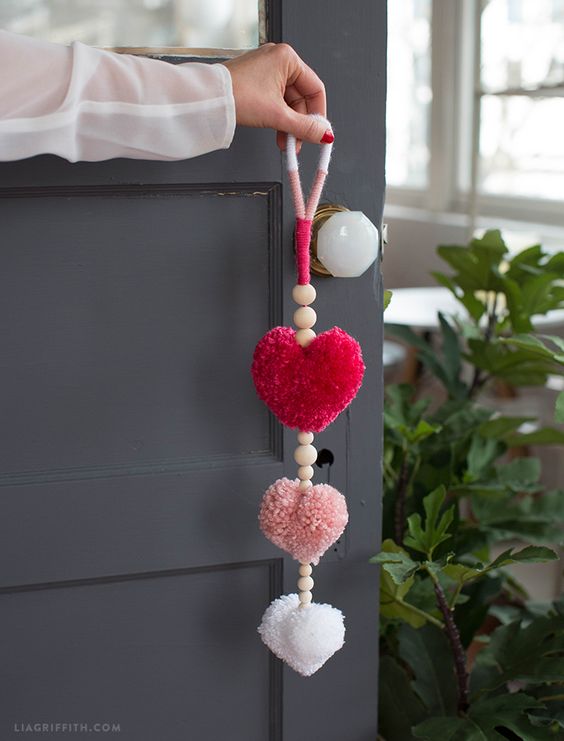 Valentine's Day decoration ideas and Valentine's decor ideas