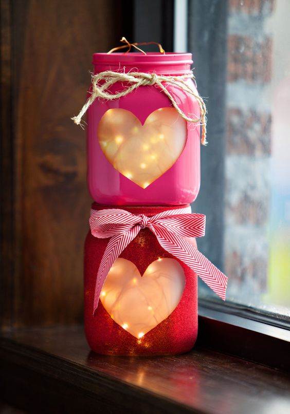 Valentine's Day decoration ideas and Valentine's decor ideas