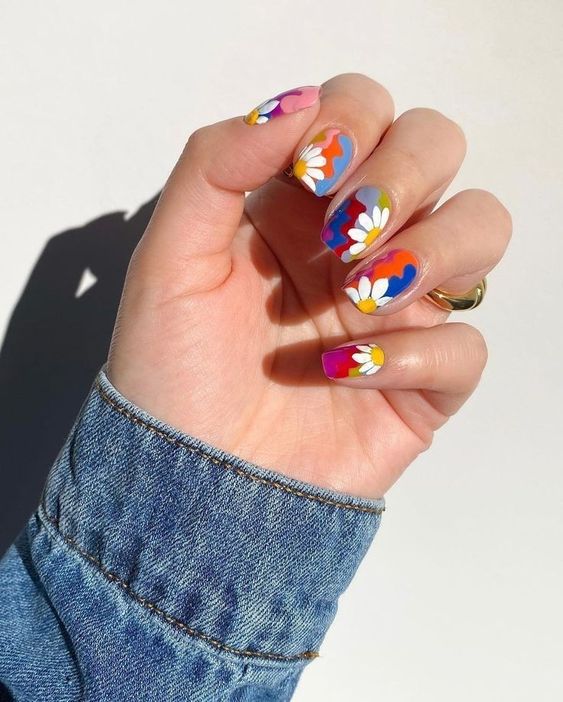 The best March nails, March nail ideas, March nail designs, and spring nails to do this year