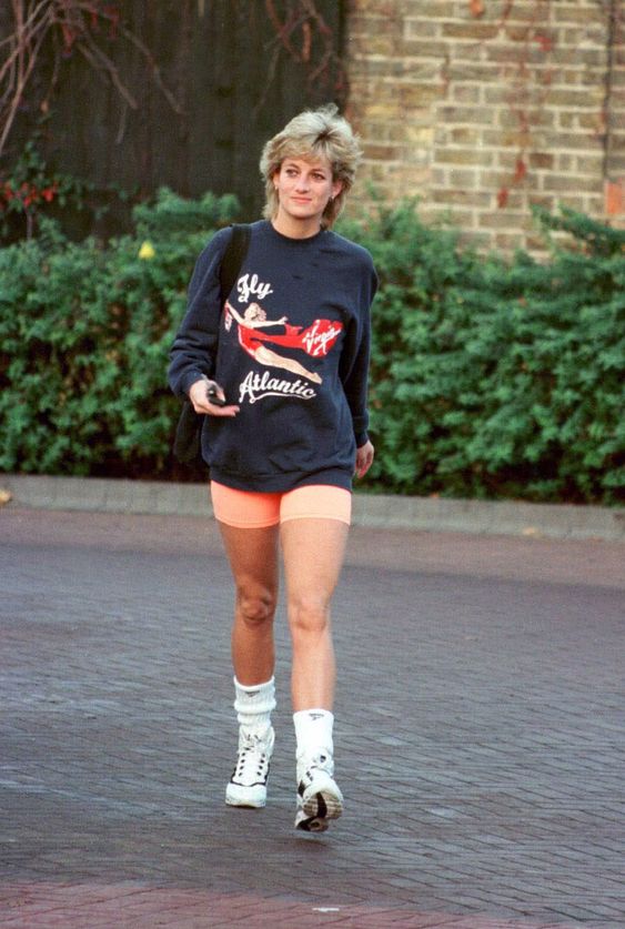 The best Princess Diana outfits, style, and fashion to copy