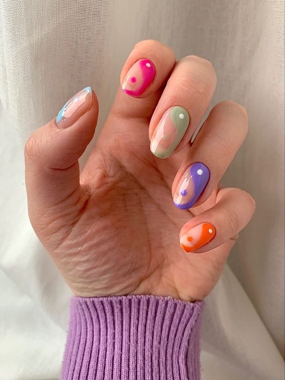 The best March nails, March nail ideas, March nail designs, and spring nails to do this year