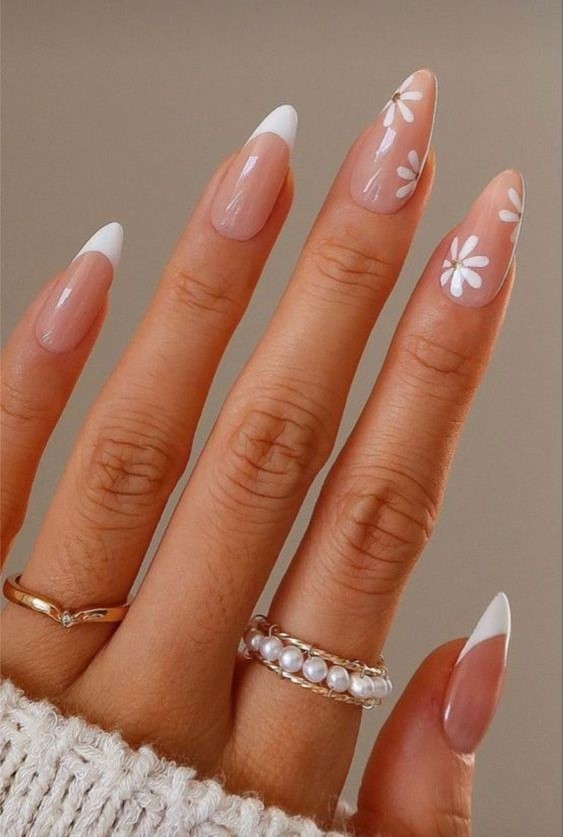 The best graduation nails and graduation nail designs