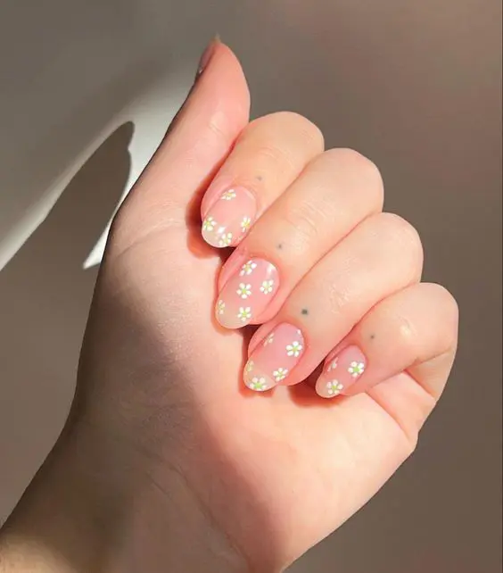 The best April nails and April nail designs for your spring nails