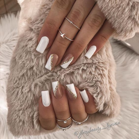 The best graduation nails and graduation nail designs