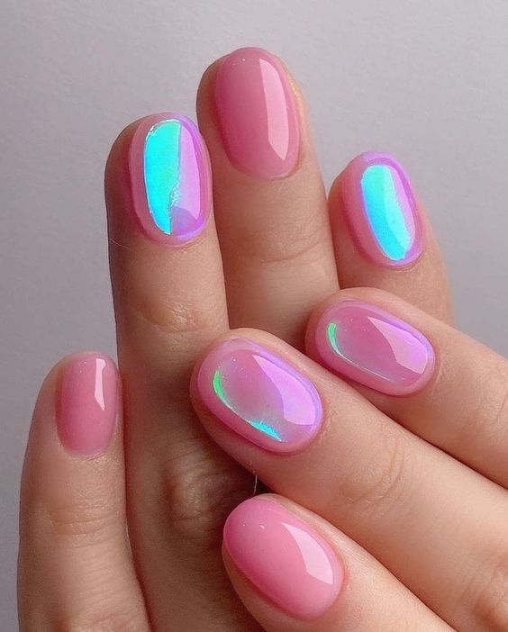 The best March nails, March nail ideas, March nail designs, and spring nails to do this year