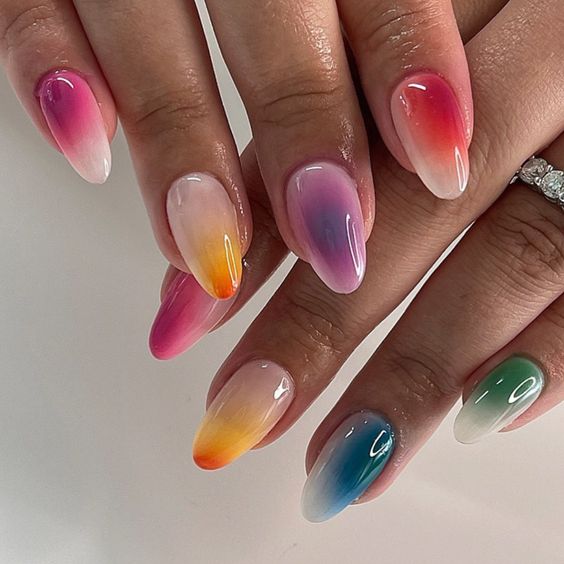 The best March nails, March nail ideas, March nail designs, and spring nails to do this year