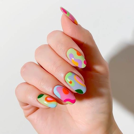 The best March nails, March nail ideas, March nail designs, and spring nails to do this year