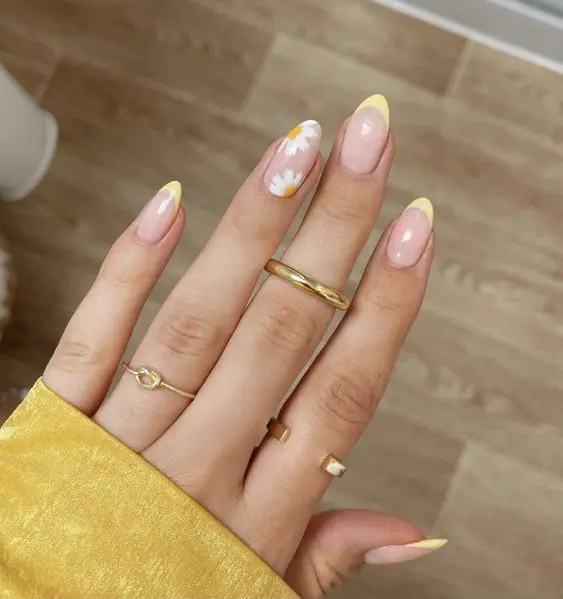 The best April nails and April nail designs for your spring nails