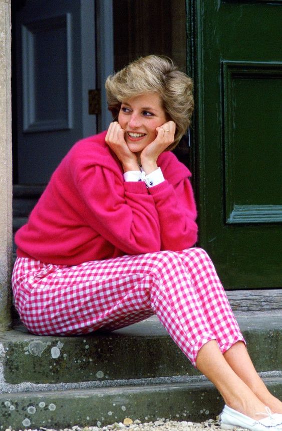 42+ Of Princess Diana's MOST Iconic Outfits | Chasing Daisies