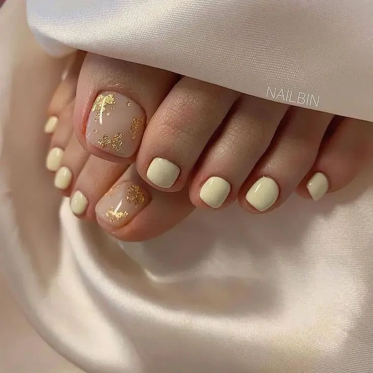 The cutest toe nail designs of the year