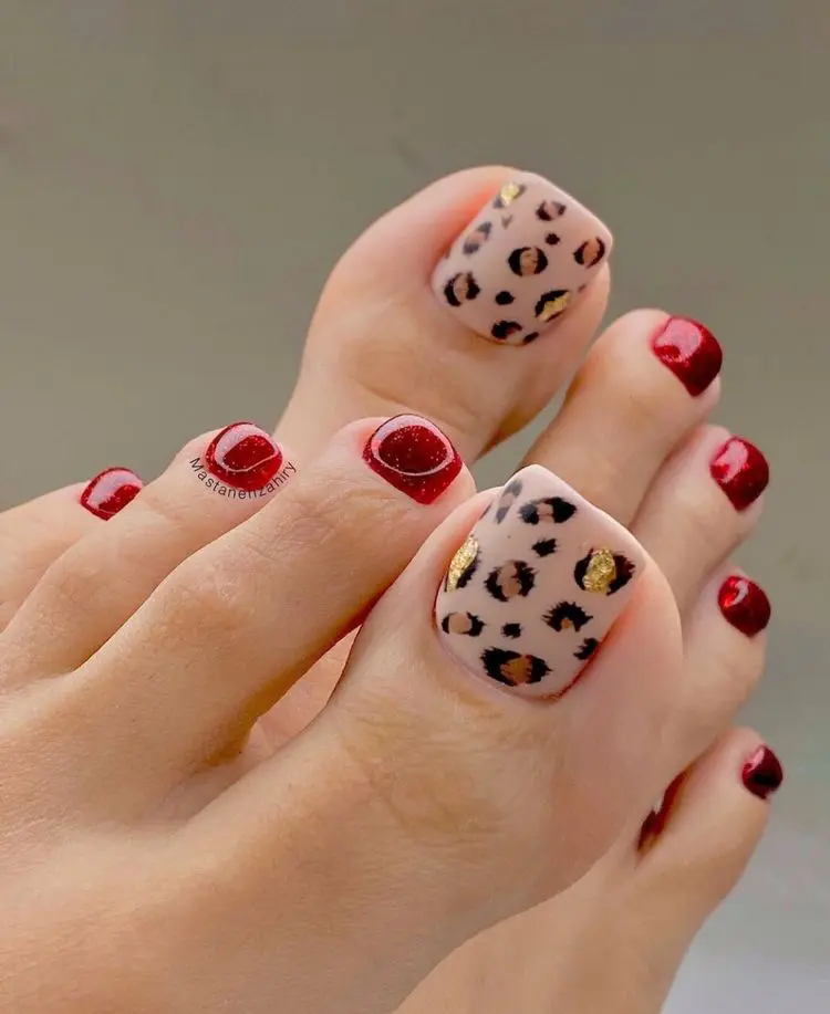 The cutest toe nail designs of the year