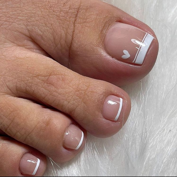 The cutest toe nail designs of the year