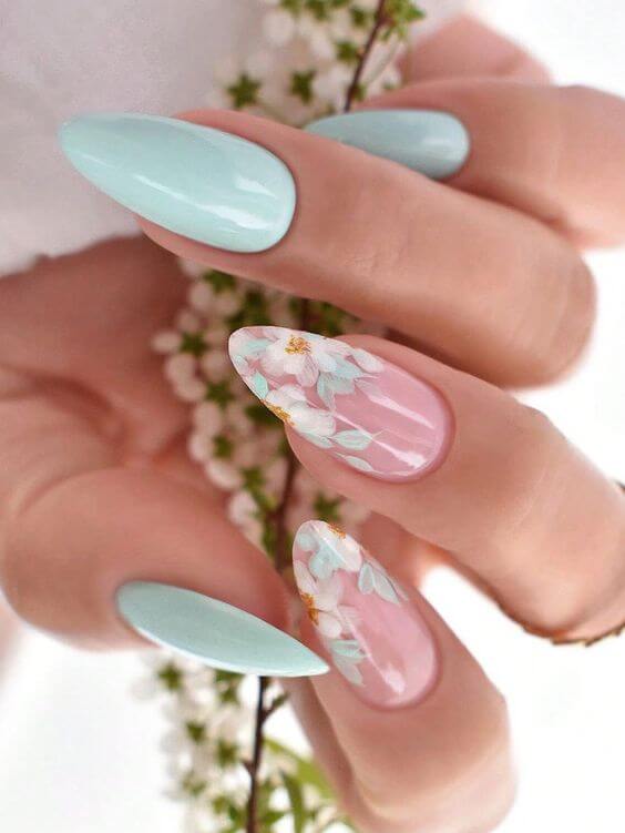 Gorgeous May nails for a spring manicure