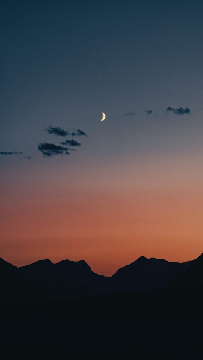 The best moon wallpaper backgrounds for iphone