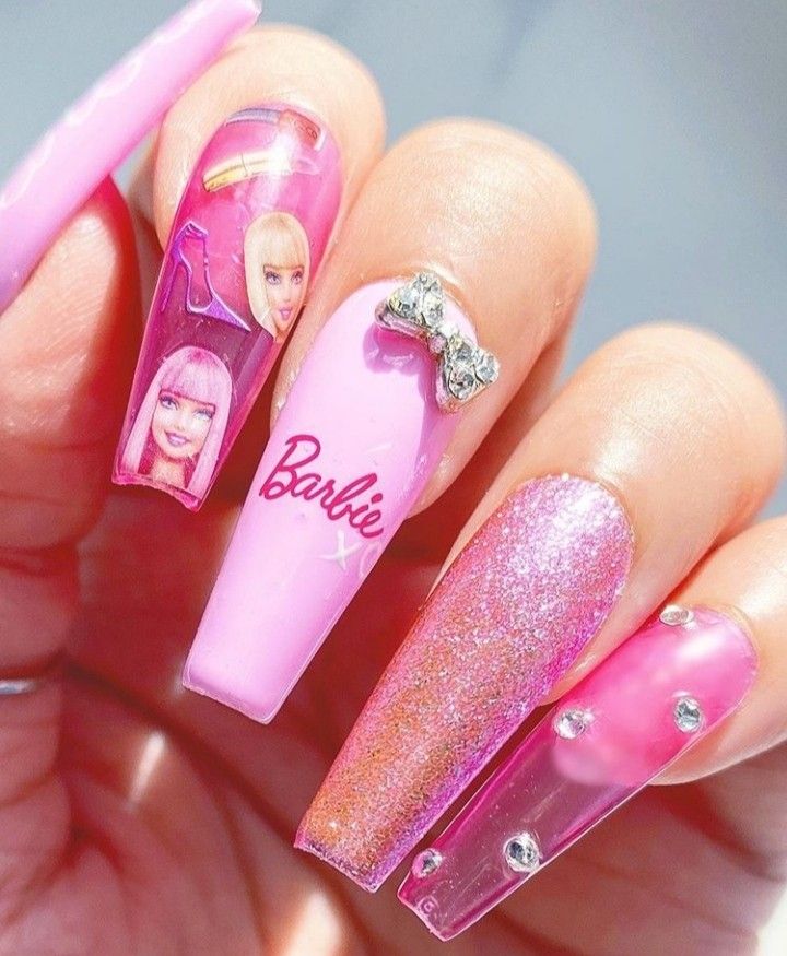 The best barbie nails for the barbiecore aesthetic