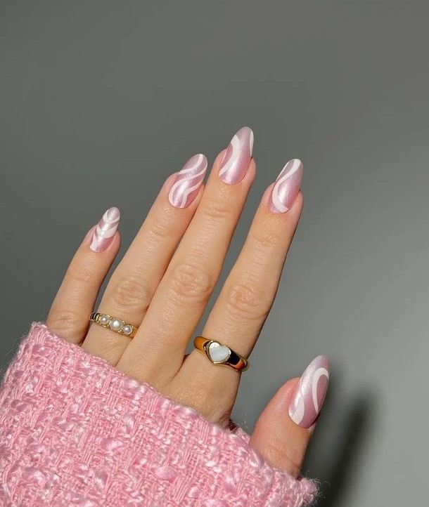 The best barbie nails for the barbiecore aesthetic