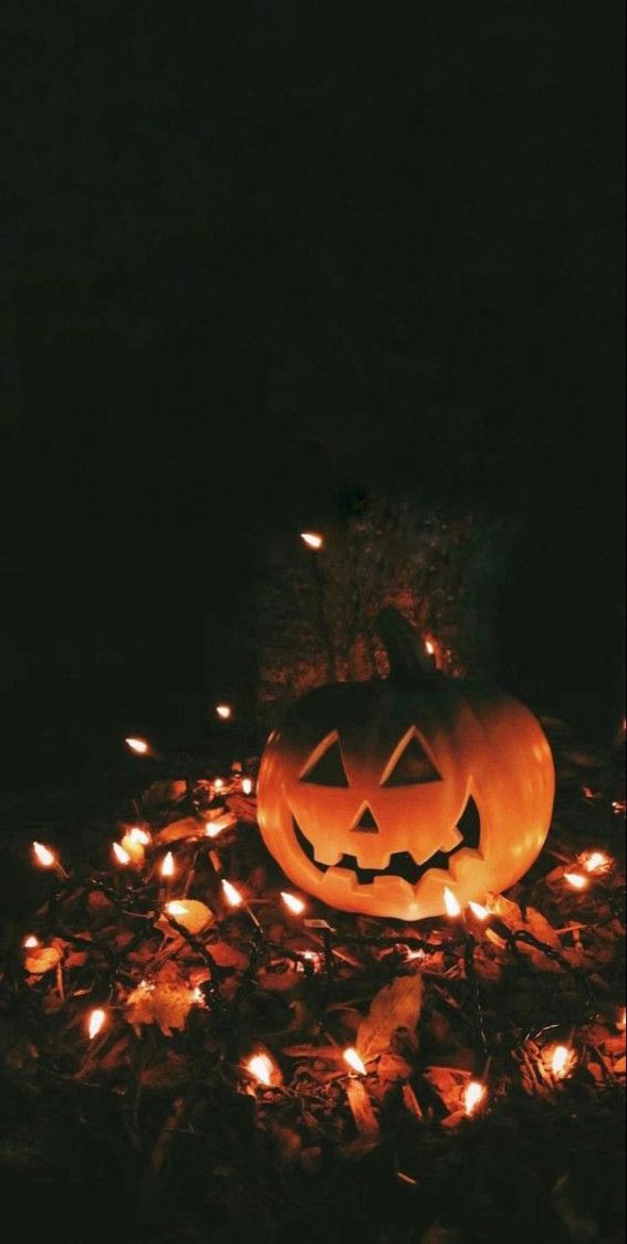 The best Halloween aesthetic and spooky aesthetic photos to inspire you