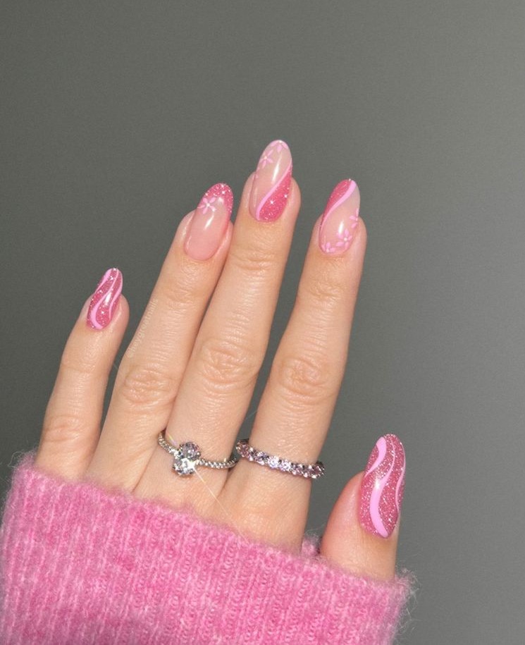 The best barbie nails for the barbiecore aesthetic