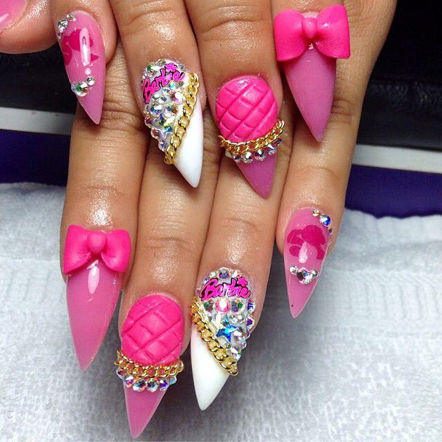 The best barbie nails for the barbiecore aesthetic