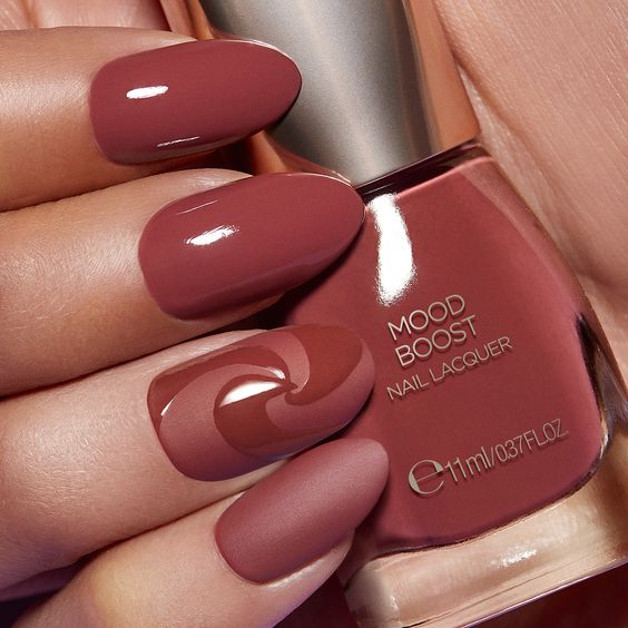 The best September nails and September nail designs for this fall