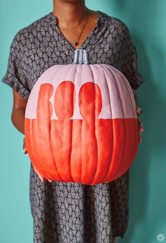 Easy Halloween pumpkin painting ideas to try this fall