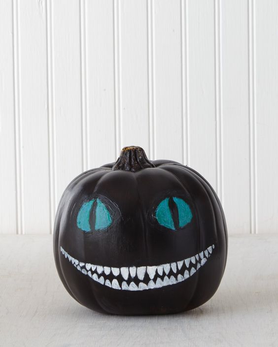 Easy Halloween pumpkin painting ideas to try this fall