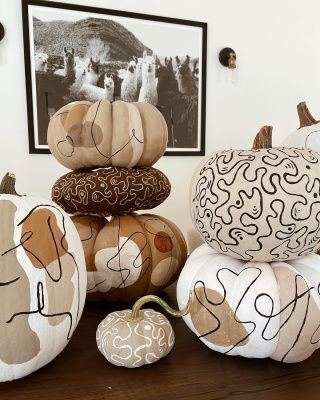 Easy Halloween pumpkin painting ideas to try this fall