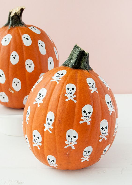 Easy Halloween pumpkin painting ideas to try this fall