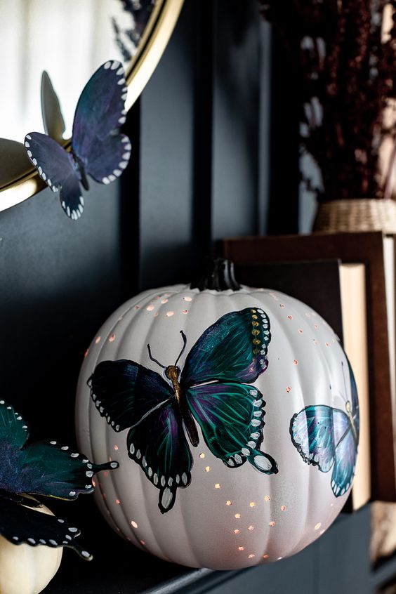 Easy Halloween pumpkin painting ideas to try this fall