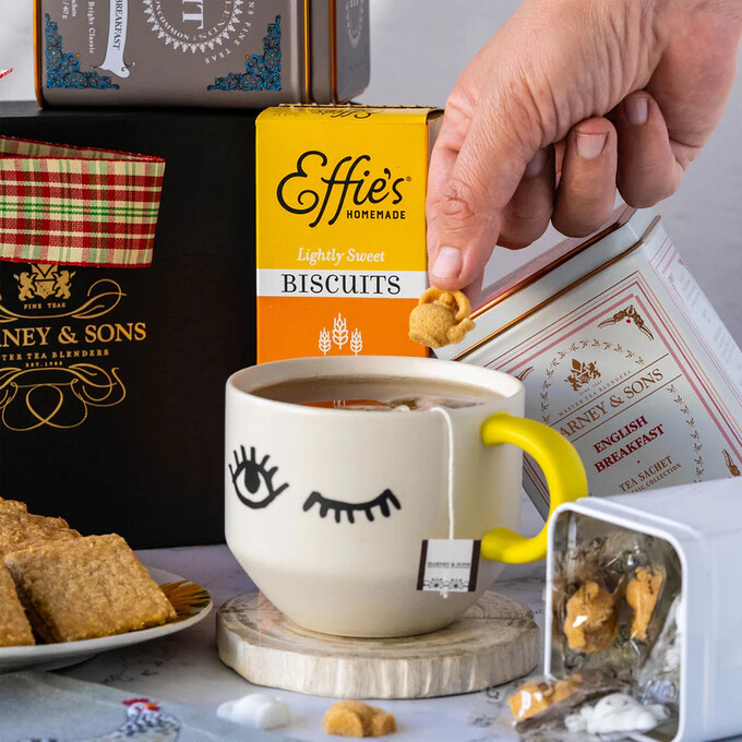 The best gifts for tea lovers: English Delight Gift