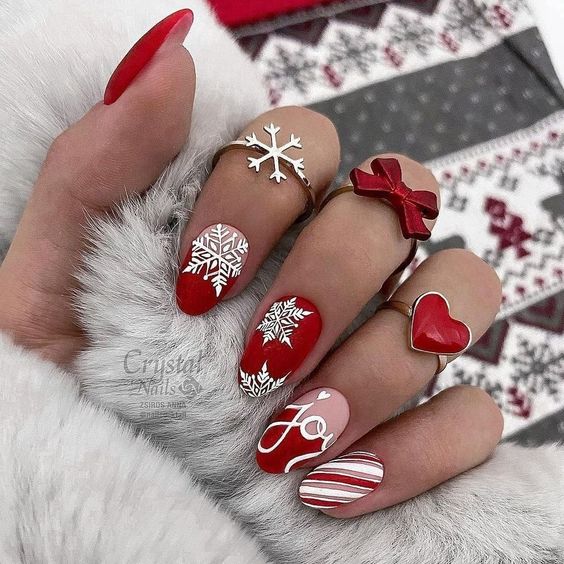 christmas acrylic nails