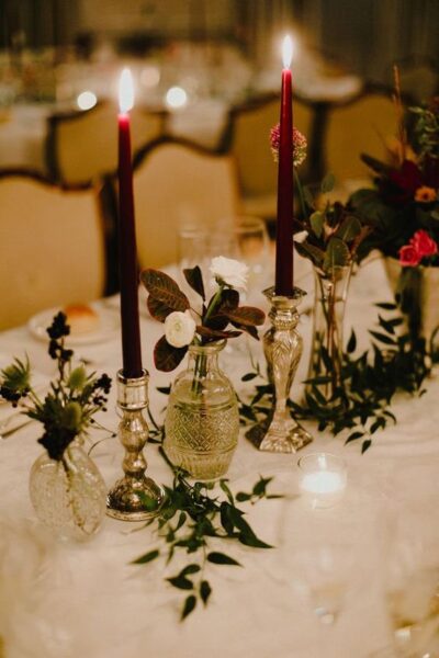 55+ Gorgeous Christmas Wedding Centerpieces For A Magical Vibe