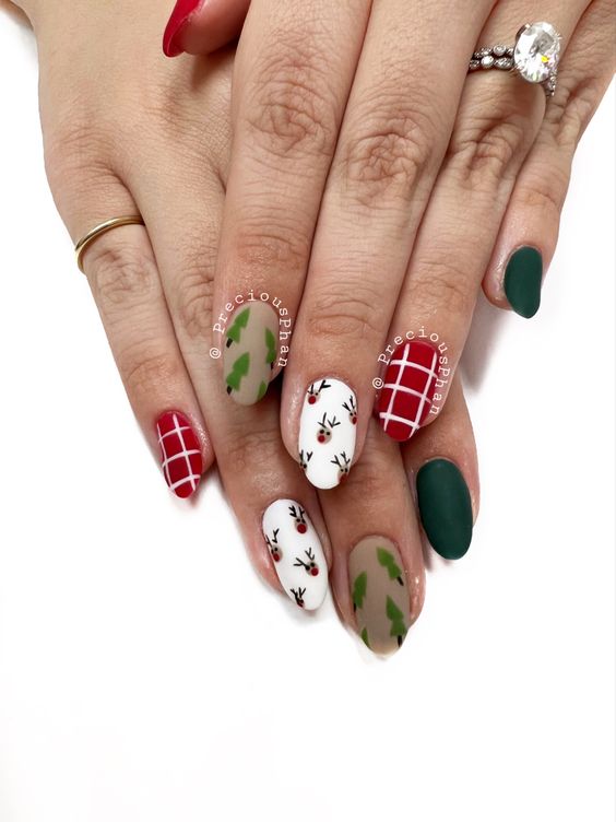 christmas acrylic nails