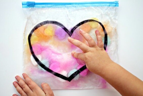 Easy Valentine's Day crafts for toddlers