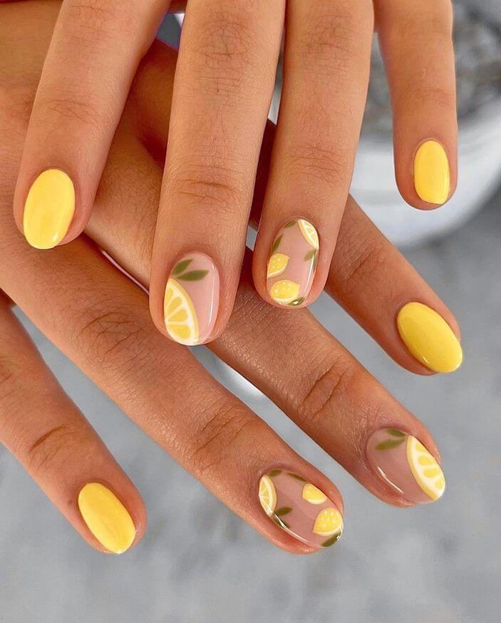 Minimalist and trending summer nails, summer nail designs, and summer nail ideas to try